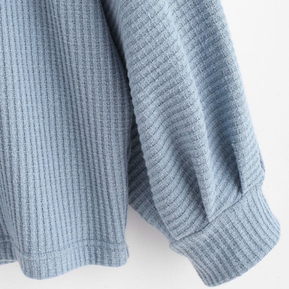 Sweater - Picture 4 of 4